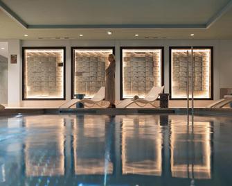 Hotel & Spa Oceania Lille Les Augustins - Lille - Piscina