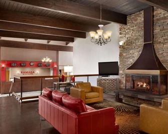 Ramada by Wyndham Spokane Airport - Spokane - Lounge
