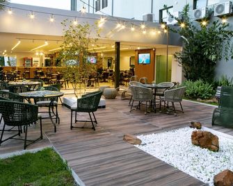 Castelo Inn Hotel - Goiânia - Terasa