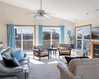 Black Dog Beach House, Soundside House in Pine Knoll Shores, NC! - Pine Knoll Shores - Pokój dzienny