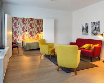 Forenom Serviced Apartments Helsinki Kruununhaka - Helsinki - Soggiorno