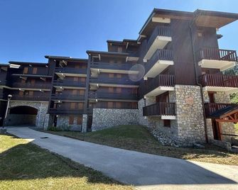 Charmant appartement à Méribel, 1 chambre, au pied des pistes, équipé et confortable - FR-1-355-32 - Les Allues - Building