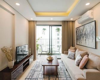 Luna's House - Vinhomes D'Capitale - Hanoi - Salon