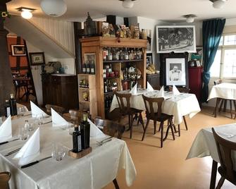 Hotel Restaurant Pizzeria Rotes Haus - Landschlacht - Restaurant