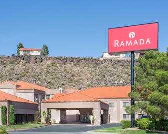 Ramada by Wyndham St George - Saint George - Building