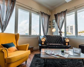 Hotel Belle Vue Royan - Royan - Living room