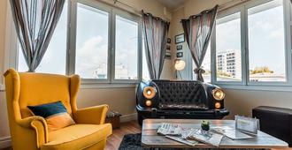 Hotel Belle Vue Royan - Royan - Living room