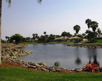 Lakefront Luxury - Fort Myers - Buiten zicht