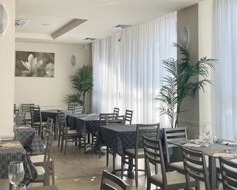 هوتل ليتل - ريميني - مطعم