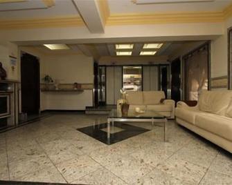 Apartamento no Flat Itararé Tower Beach - Vista ao Mar - Santos - Living room