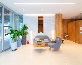 am ort hotel - Josu - Salónek