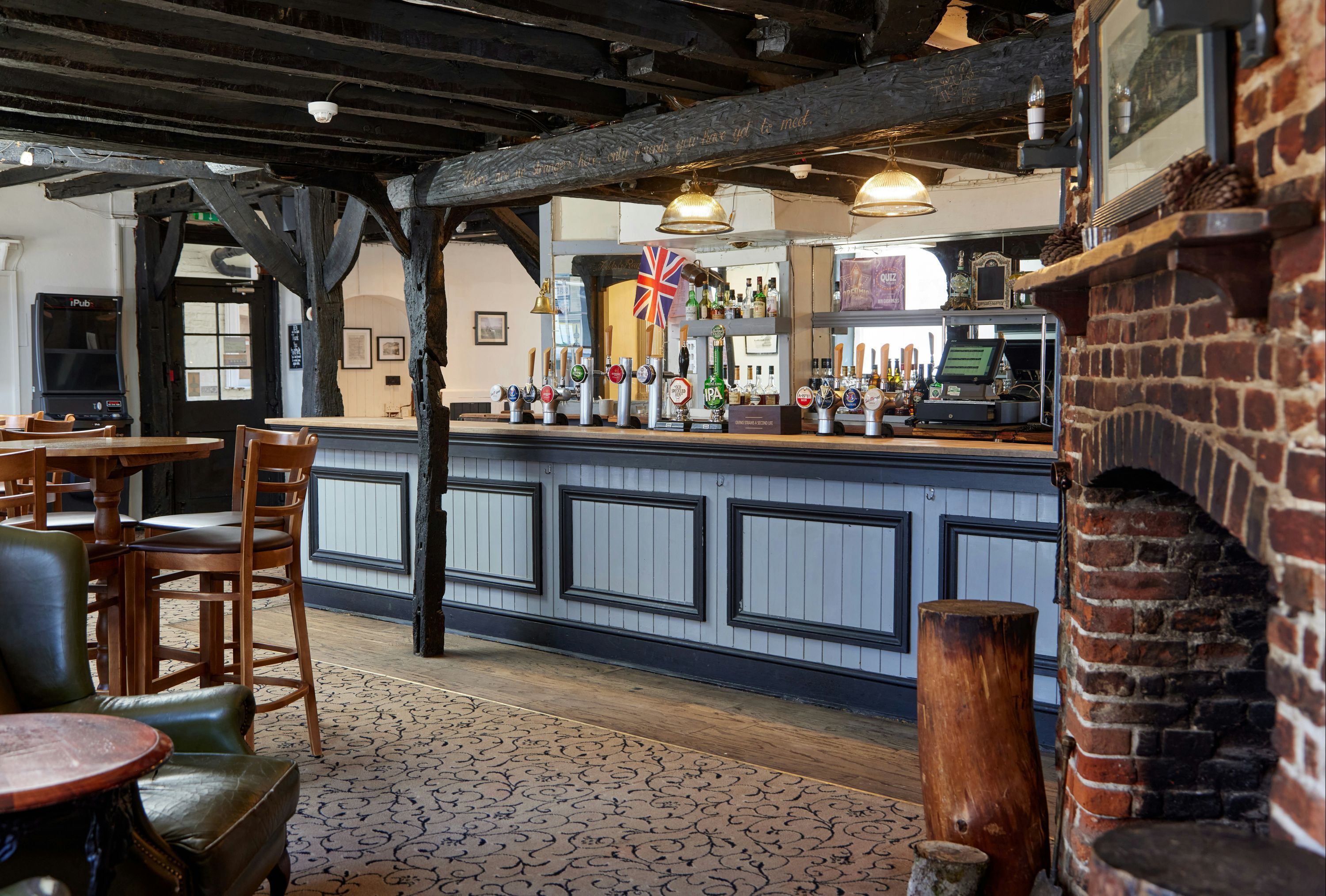Bear Hotel by Greene King Inns - Havant - Bar