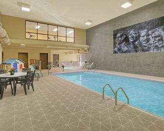 Rushmore Express & Suites - Keystone - Pool