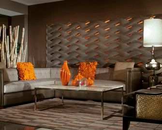 Embassy Suites by Hilton Austin Arboretum - Austin - Sala de estar