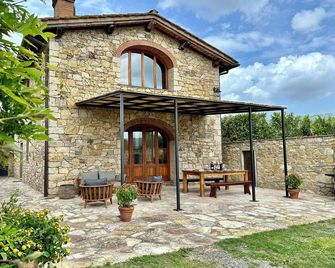La Capanna - Radda in Chianti. Newly renovated stone farmhouse with pool & A/C - Radda In Chianti - Patio