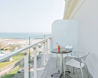 Solemare - Misano Adriatico - Balcón