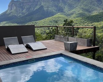 Marepe Mountain View - Private villa with pool and unrivalled views - Hoedspruit