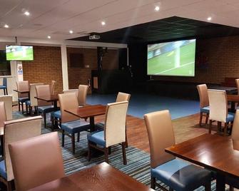 Park Home in Marine Holiday Park - Rhyl - Restaurant