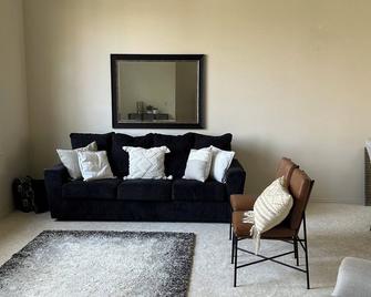 Adorable Room In Home! With Views - Tacoma - Sala de estar
