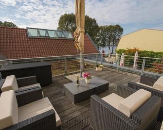Hotel Kleines Meer - Waren - Balkon