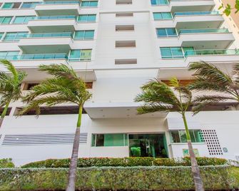 Travelers Orange Cartagena - Cartagena - Building