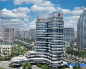 Haitian Sports Center Hotel - تشينغداو - مبنى