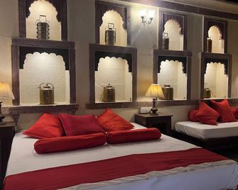 Juna Mahal Boutique Home Stay - ג'ודפור - חדר שינה