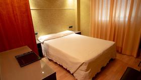 Hotel Villa De Barajas - Madrid - Bedroom
