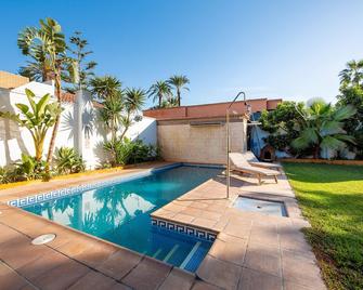 Apartamento de invitados con piscina - Roquetas de Mar - Pool