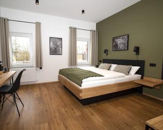 Holzfellas Home - Wiesau - Schlafzimmer