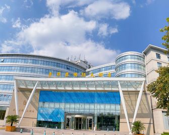 Sophia International Seaview Hotel - تشينغداو - مبنى