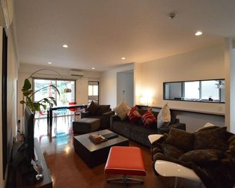 White Reef - Uruma - Wohnzimmer