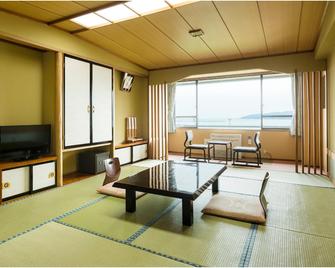 Hotel Oomiya - Miyako - Bedroom