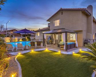 Casa Lucaccini - Gym/Pool/Spa/ Prime Location 4br - Las Vegas - Piscina