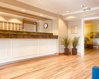 Suburban Studios Fort Myers Cape Coral - Fort Myers - Aula