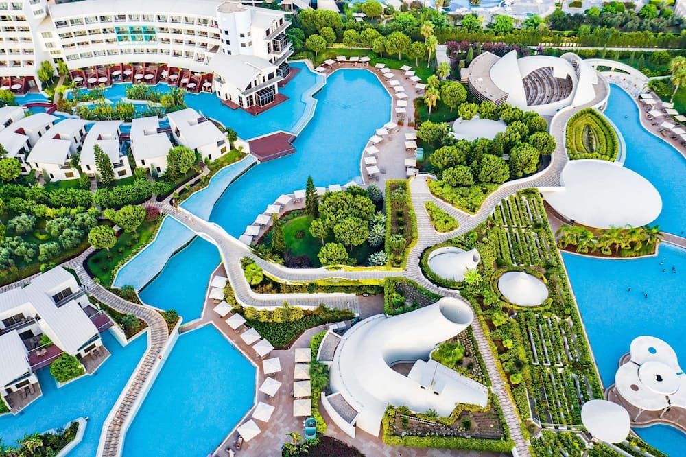 سبا ومنتجع كورنيلا دايموند