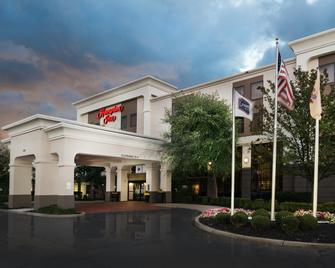 Hampton Inn Linden - Linden - Building