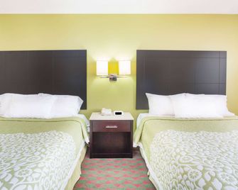 Days Inn by Wyndham Lexington NE - Lexington - Schlafzimmer
