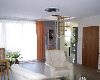 Ferienwohnung Friedrichswalde - Bahretal - Sala de estar
