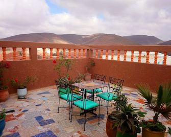 Tayafut Apartments & Terrace - Mirhleft - Balcony