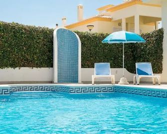 Apartamentos Benvindo by Umbral - Albufeira - Piscina
