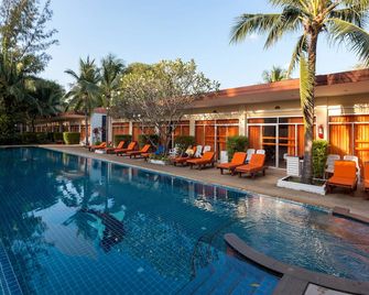 Phuket Sea Resort Sha Extra Plus - Rawai - Piscina