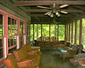 Large Secluded Riverfront Cabin With Private Access To Canoe/Kayak Blue River - Depauw - Salon