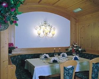 Piccolo Hotel - Canazei - Matsal