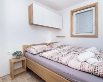 Mobile home Banovi dvori - Tisno