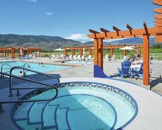 Cute & Cozy Cottage on Osoyoos Lake - Osoyoos - Pool