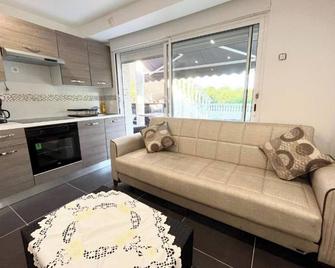 Appartement élégant - 12min CDG - Dammartin-en-Goële - Salon