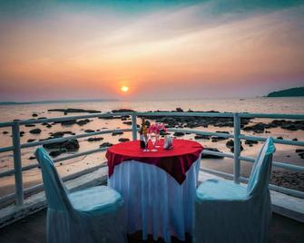 Bambolim Beach Resort - Bambolim - Balcón