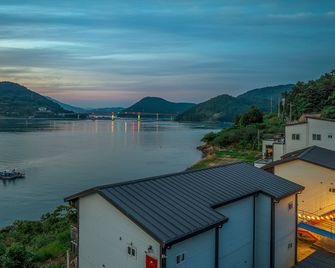 Goheung Narodo Sea Pension - Goheung - Edificio