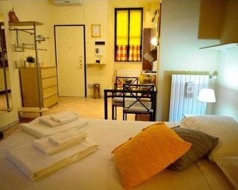 13- Tourist House Bologna Pratello - Self check-in - Bologna - Bedroom